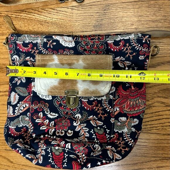 Myra | Red Blue Paisley Floral Canvas With Cow Hide Western Crossbody Purse - Picture 7 of 14